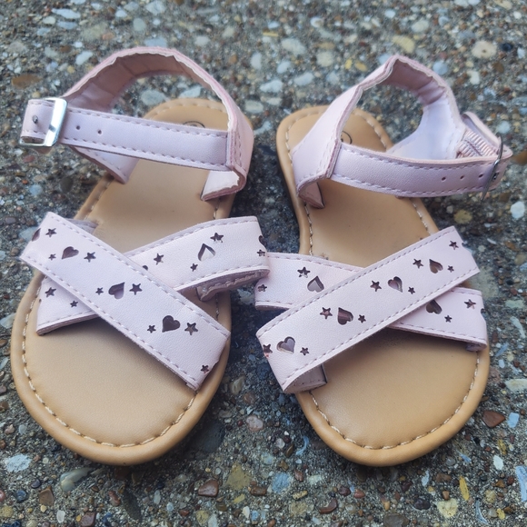 Dollar General Pink Hearts Stars Laser Etch Strappy Sandals Baby 5 Easter Spring - Picture 3 of 7